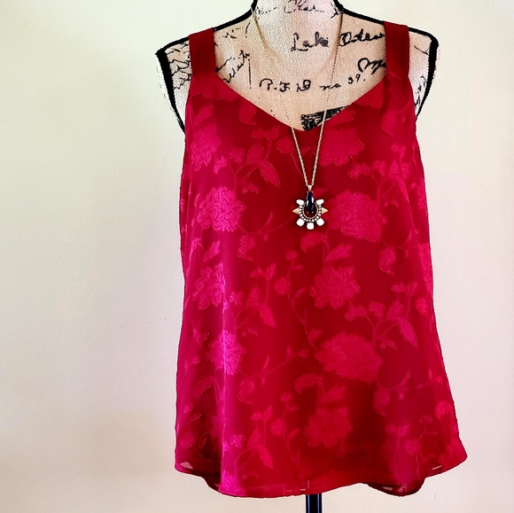 LOFT Tops - 🆕️ LOFT red floral tank blouse
